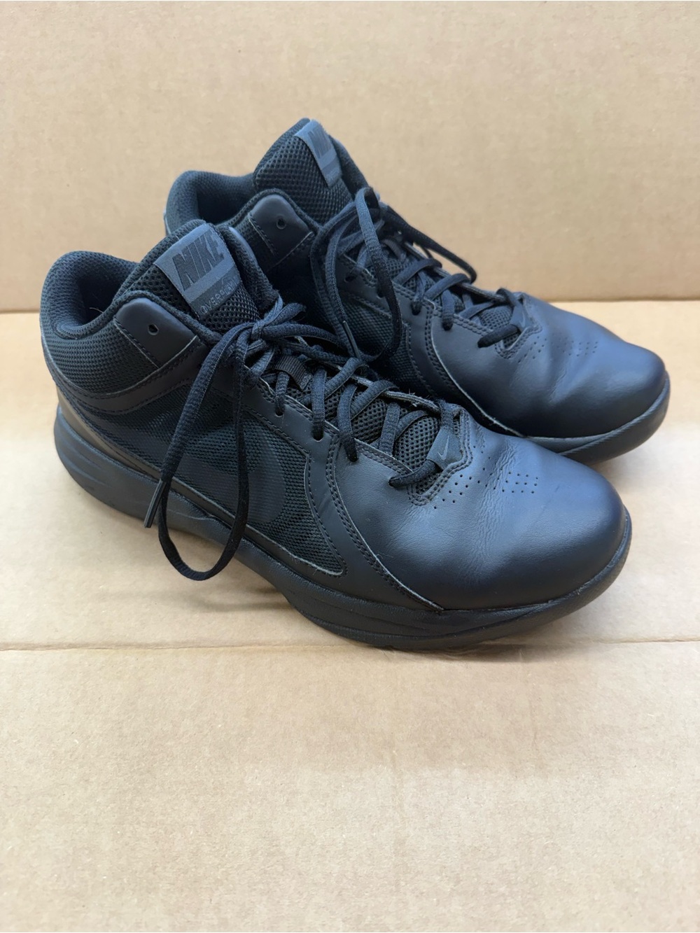 Nike Overplay VIII 8 Mens Size 9.5 Basketball Shoes Black on Black 637382-001